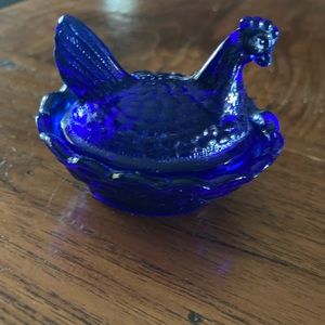 Degenhart mini cobalt hen nest salt cellar